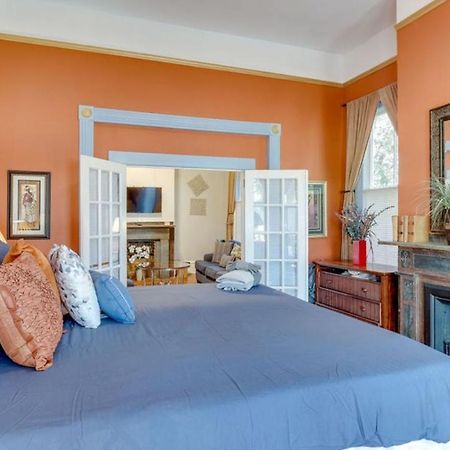 Elegant 2 Bed Directly On Forsyth Park Lägenhet Savannah Exteriör bild