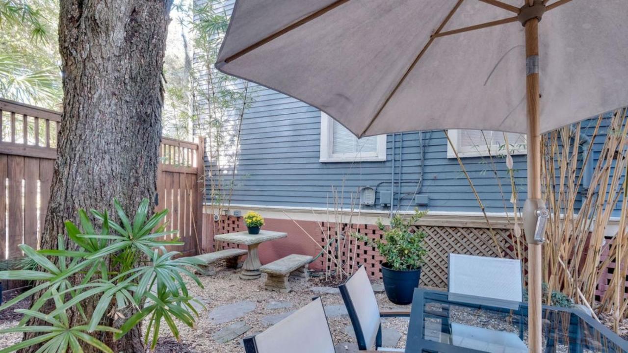 Elegant 2 Bed Directly On Forsyth Park Lägenhet Savannah Exteriör bild